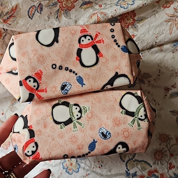 Hanpinhui Penguin cosmetic pouches - Picture 5 of 5
